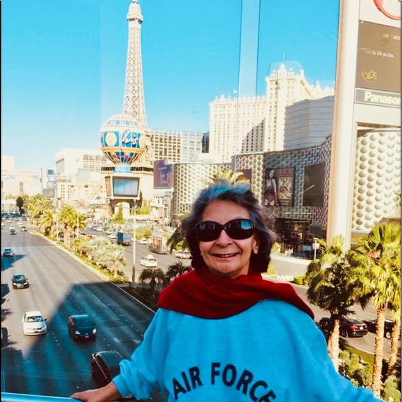 Meet your Posher-Rosa - Picture 14 of 16